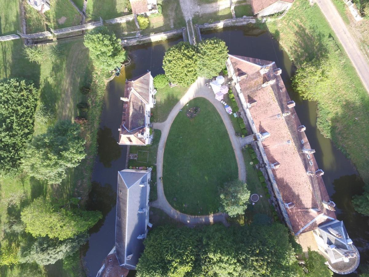 Chateau De Mauvilly Bed & Breakfast Dış mekan fotoğraf